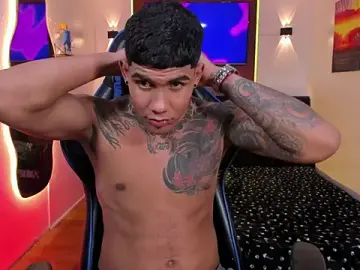 Stripchat Adult Video Chat of Damian_latinxxx