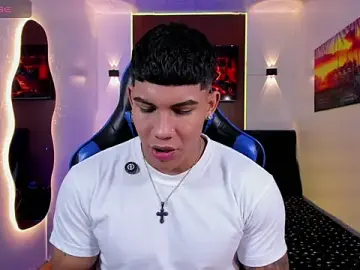 Stripchat Sex Cam of Damian_latinxxx