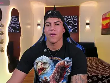 Stripchat Best Webcam of Damian_latinxxx