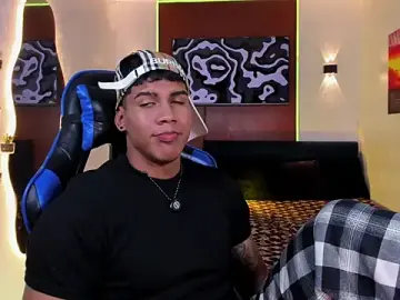 Stripchat Live Porn of Damian_latinxxx