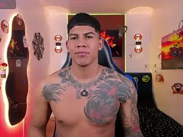 Stripchat Nude Webcam of Damian_latinxxx