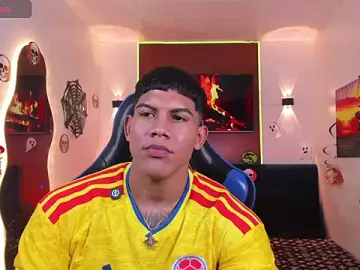 Stripchat Sex Cam of Damian_latinxxx