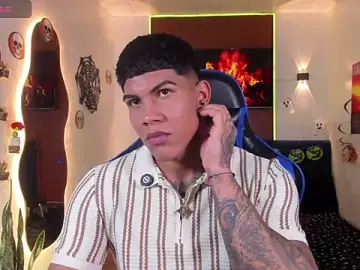 Stripchat Live Porn of Damian_latinxxx