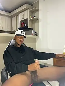 Stripchat Sex Chat of YeremiBrowm