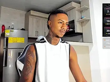 Stripchat Live Sex Cam of YeremiBrowm