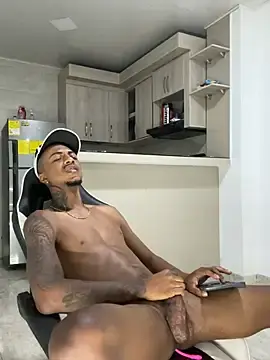 Stripchat Live Sex Cam of YeremiBrowm