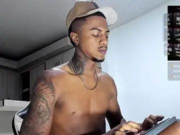 Stripchat Nude Webcam of YeremiBrowm