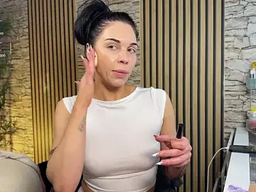 Stripchat Sex Cam of NattyFierros