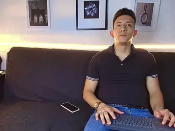 Stripchat Free Porn Cam of Maykol_Victoriasr