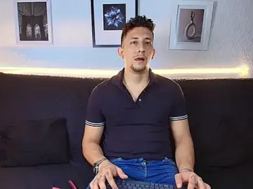 Stripchat Live Porn of Maykol_Victoriasr