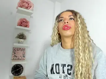 Stripchat Watch Live Sex Cams of Giorgina_Parado