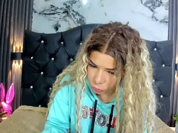 Stripchat Adult Video Chat of Giorgina_Parado