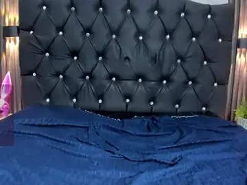 Stripchat Sex Cam of Giorgina_Parado