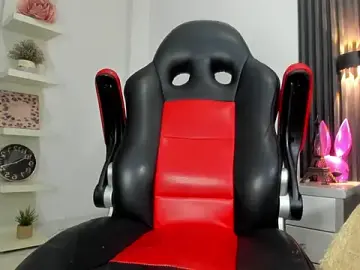 Stripchat Live Sex Cam of Giorgina_Parado