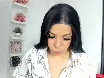 Stripchat Live Sex Cam of Giorgina_Parado