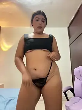 Stripchat Live Sex Cam of Lia_sexx