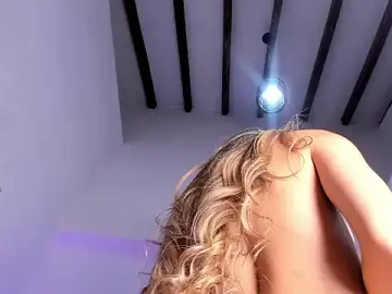 Stripchat Nude Webcam of Lola_Blondie