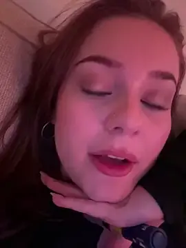 Stripchat Adult Webcam of MaribelRiver