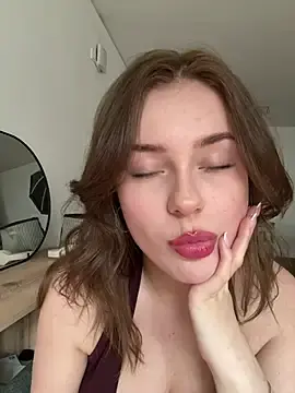 Stripchat Live Sex Cam of MaribelRiver