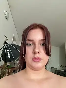 Stripchat Free Live Porn of MaribelRiver