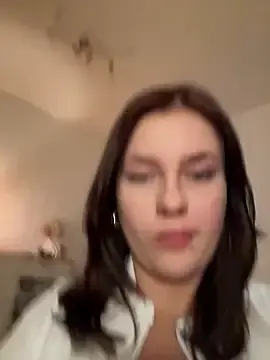 Stripchat Live Sex Cam of MaribelRiver