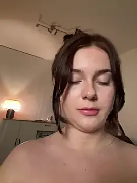 Stripchat Free Porn Cam of MaribelRiver