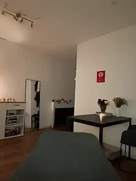 Stripchat Live Sex Cam of MaribelRiver