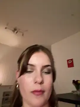Stripchat Free Live Porn of MaribelRiver