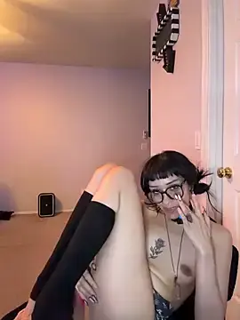 Stripchat Free Porn Cam of Gothbabbi