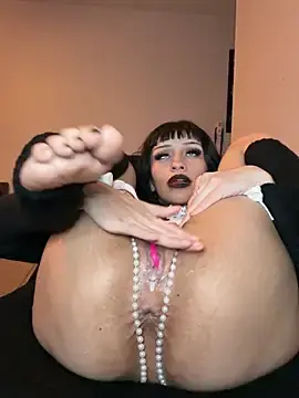 Stripchat Free Porn Cam of Gothbabbi