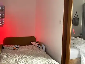 Stripchat Free Porn Cam of INSOMNIA_strip