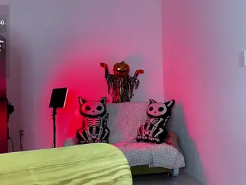 Stripchat Live Porn of INSOMNIA_strip