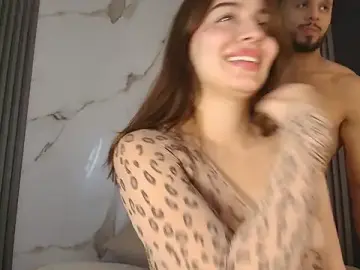 Stripchat Live Sex Cam of Cutetitslatin
