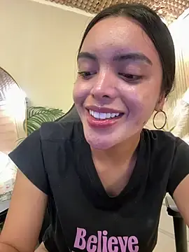 Stripchat Live Sex Cam of TS-SimplyTheBest