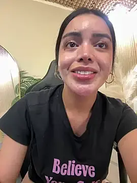 Stripchat Live Sex Cam of TS-SimplyTheBest