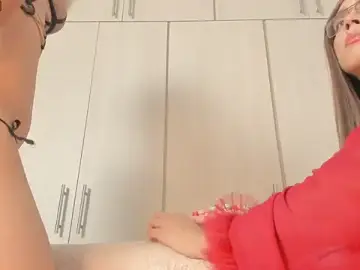 Stripchat Live Sex Cam of Angel_camm