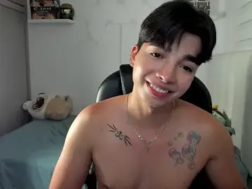 Stripchat Live Sex Cam of santy7v7