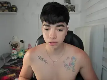 Stripchat Live Porn of santy7v7