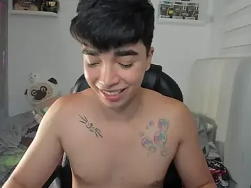 Stripchat Sex Chat of santy7v7