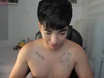 Stripchat Free Live Porn of santy7v7