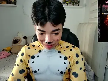 Stripchat Live Sex of santy7v7