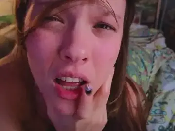 Stripchat Live Sex Cam of DemiDee