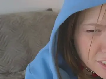 Stripchat Sex Cam of DemiDee