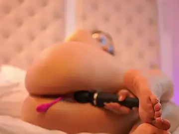 Stripchat Live Porn of caroline_adams_