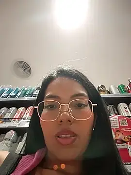 Stripchat Adult Webcam of SheenaBrooke