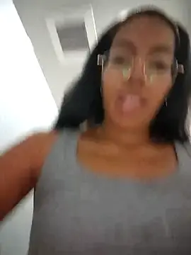 Stripchat Free Porn Cam of SheenaBrooke