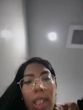 Stripchat Live Sex Cam of SheenaBrooke