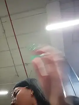 Stripchat Live Sex Cam of SheenaBrooke