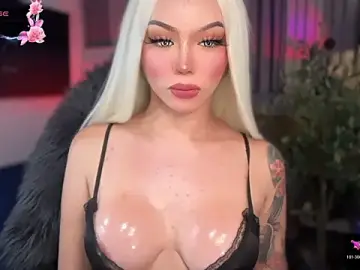 Stripchat Nude Webcam of sassy_olivia