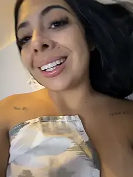 Stripchat Sex Cam of xoxo_sol